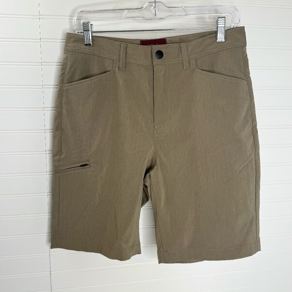 NWT Alesbury Hybrid Short 9" 28-29in Waist Brown